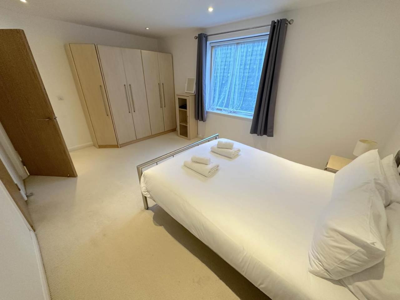 Parc Y Bryn Serviced Apartments Aberystwyth Esterno foto