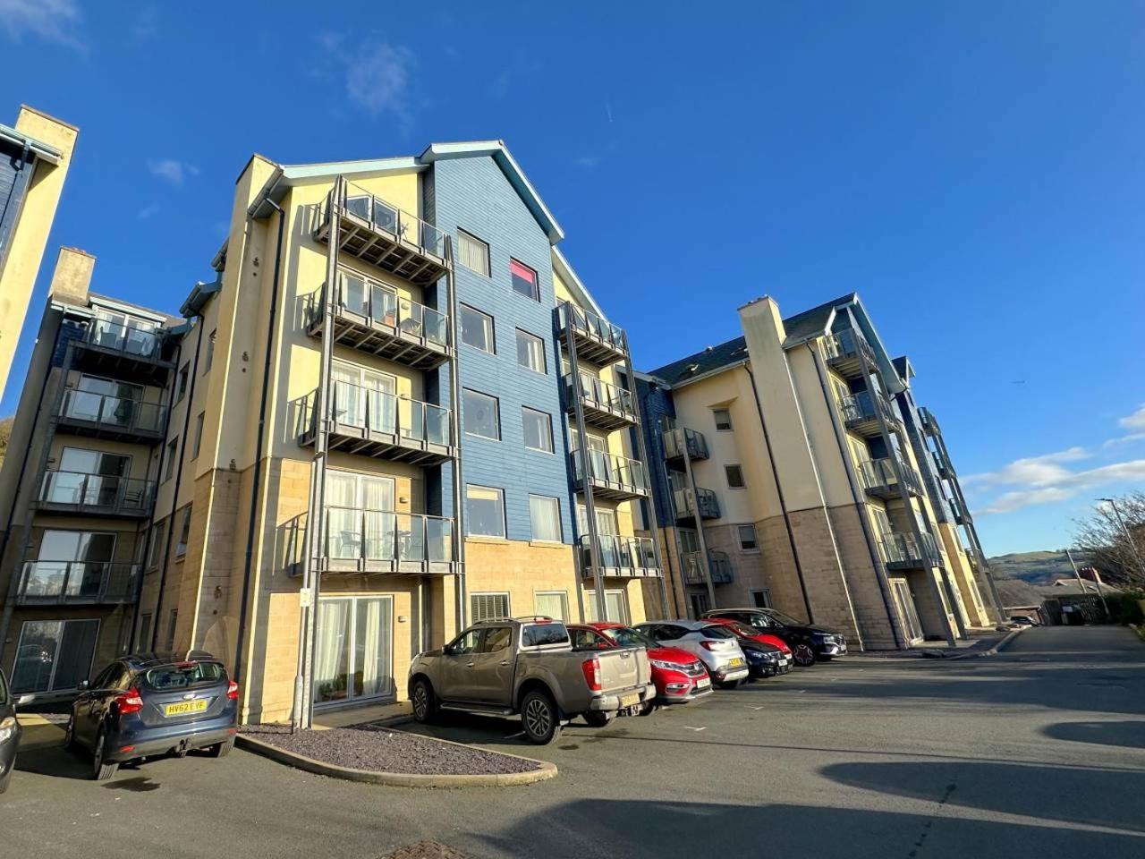 Parc Y Bryn Serviced Apartments Aberystwyth Esterno foto