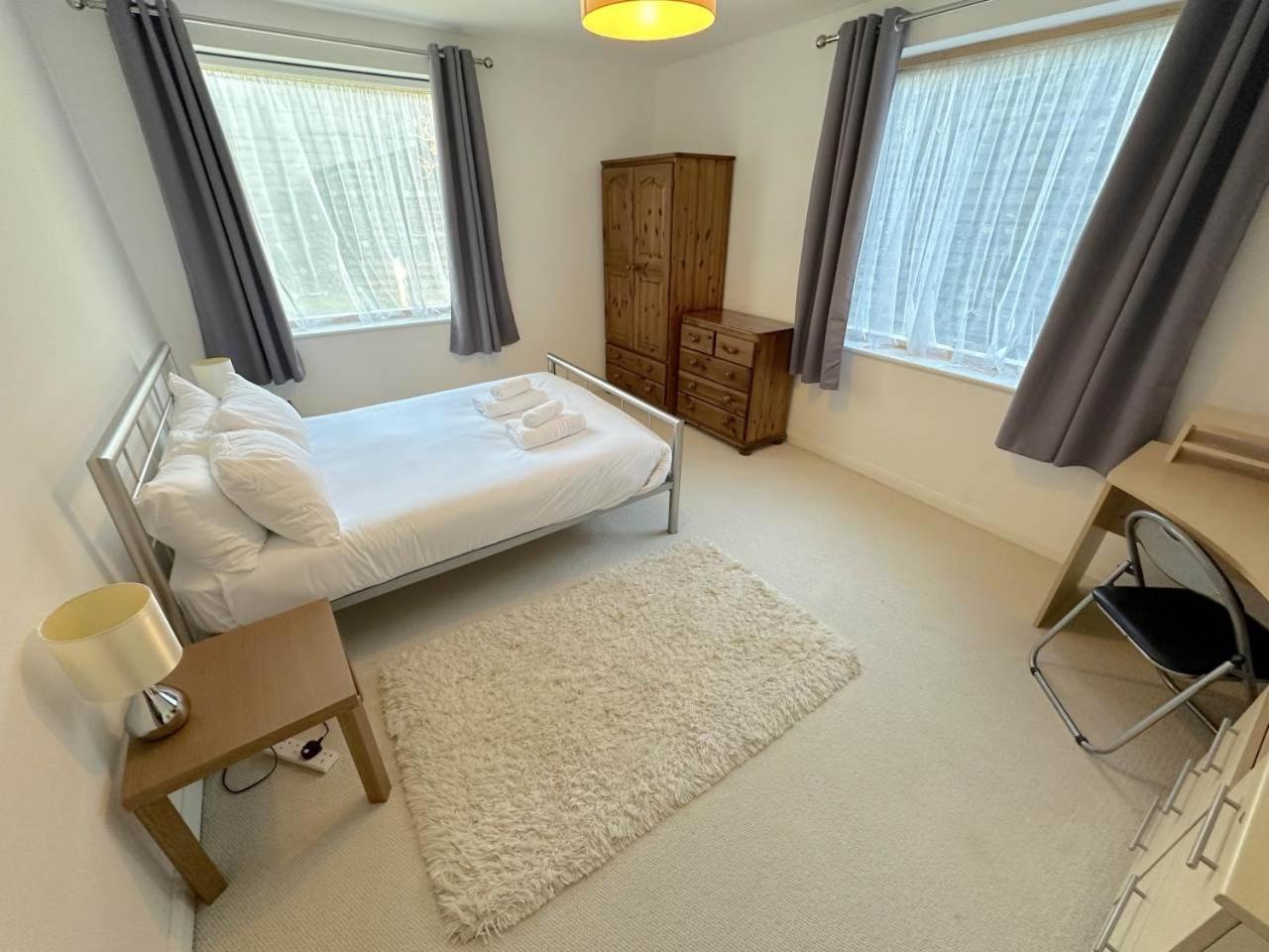 Parc Y Bryn Serviced Apartments Aberystwyth Esterno foto