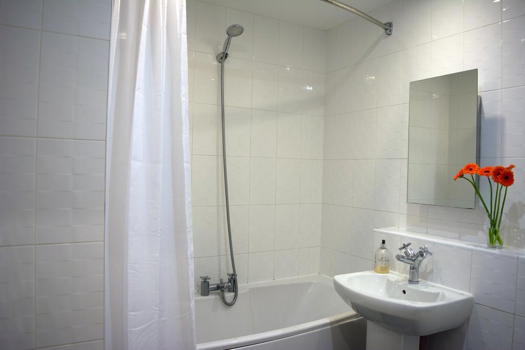 Parc Y Bryn Serviced Apartments Aberystwyth Esterno foto