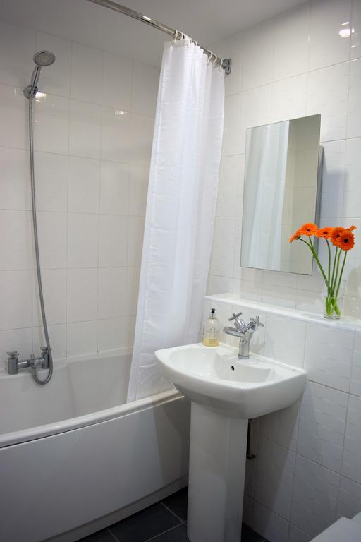 Parc Y Bryn Serviced Apartments Aberystwyth Esterno foto